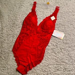 Red Lace Bodysuit 🌹